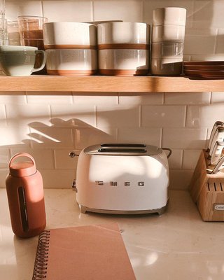 SMEG Pastel Green 2-Slice Toaster - image 9 of 9