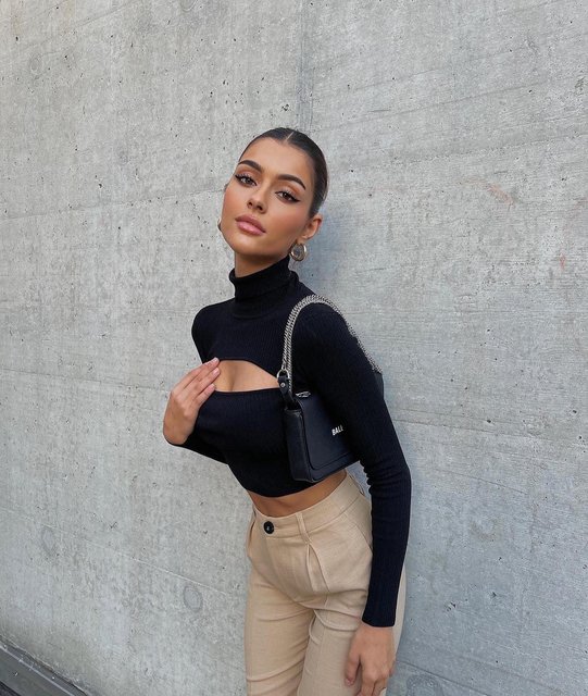 looking for a valentine💘ilaydaserifi in the tasha cut out sweater - link in bio to shop! #superdown