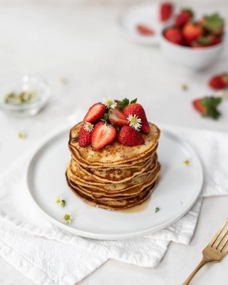 Mercer White Round Porcelain Dinner Plates, Set of 8 - image 13 of 14