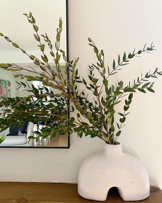 Kinai Small Arc Abstract Vase - image 5 of 9