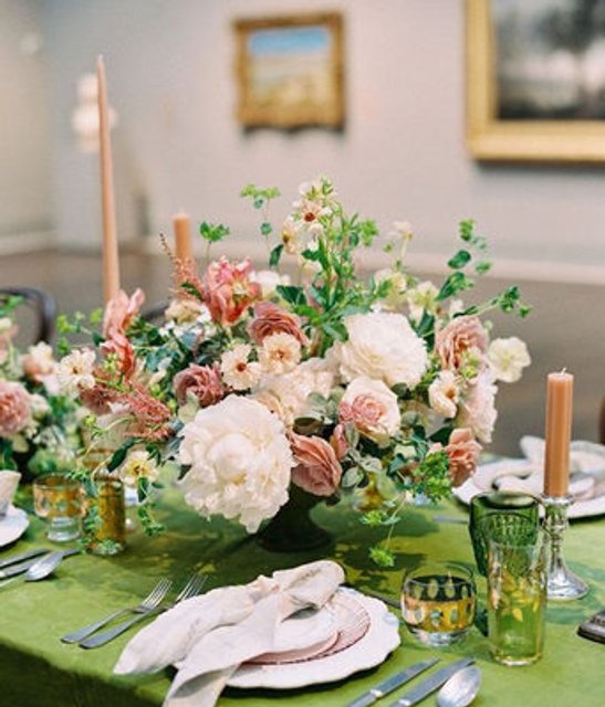 Juliette Pearl Table Linen - Linen Rentals, Wedding Table Linen, Runners,  Chair Covers