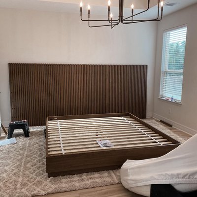 Batten Brown Oak Queen Plinth-Base Bed and Batten Panels - image 7 of 8