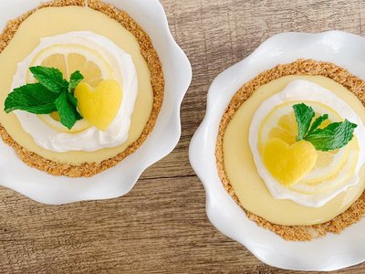 White Ruffle 5.5"-15" Bowls - image 11 of 12