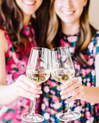 Vineyard White Wine Glass + Reviews