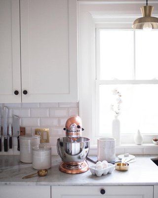 Polychromatic Kitchen Accessories : Half-Dozen Egg Crate