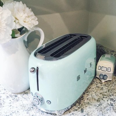 SMEG 4 SLICE TOASTERS PASTEL GREEN