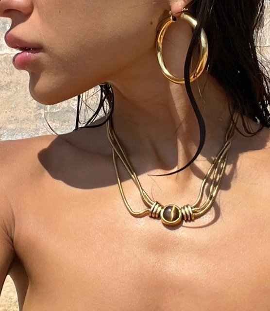 Sun-kissed @cameliafarhoodi spotted in our Gold Amalfi Tube Hoops 💫 #LuvAjBabe