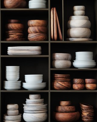 Tondo Acacia 16.5" Oval Platter - image 8 of 12