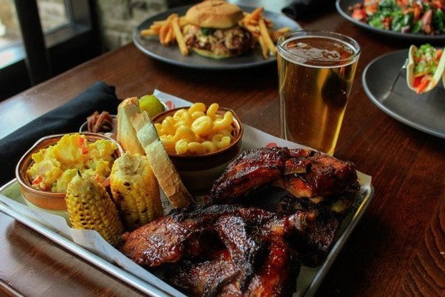 Poconos Dining | Restaurants at Camelback Resort