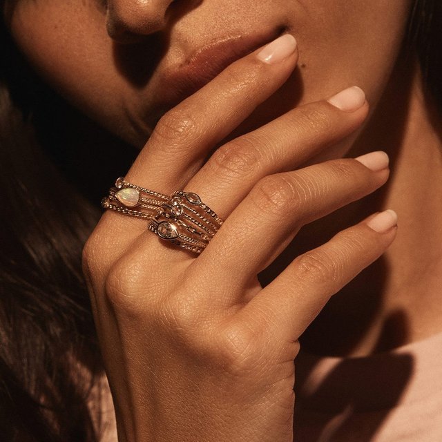 gorjana Jewelry Official Site Necklaces, Bracelets, Earrings, Rings