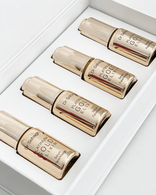 Gold never looked so good ✨ 

I’ve always have a thing for gold and so excited for this Platinum Gold Elixir, a luxurious, opulent super serum with the latest nano-technology and includes 24K Gold and Platinum to achieve the same tightening, firming and lifting effect as the celebrated gold thread lifting technique known as the Nefertiti Lift (named after the beautiful 2nd century BC Egyptian Queen). 

Containing 13 active ingredients, a powerful Botox-like complex to reduce and even prevent the appearance of expression lines, a powerful hyaluronic acid hydrating complex, anti-ageing peptides to protect and regenerate collagen fibres and a golden radiance pigment that reflects light off the epidermis. This Platinum Gold Elixir comes with 4 x 10ml and will last for one month treatment. Thank you drsebagh ❤️

#drsebaghskincare #drsebagh #drsebaghskinprep #luxuryskincare #antiagingserum #luxurybeauty