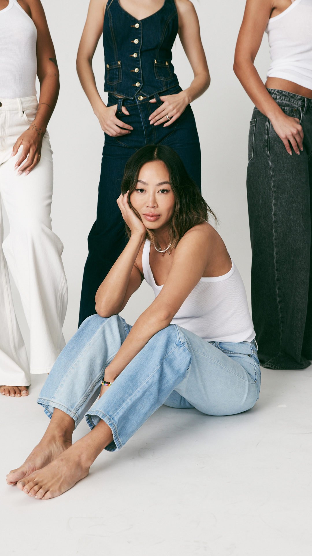 REVOLVE (リボルブ)で、有名デザイナーズブランドの洋服をショッピング