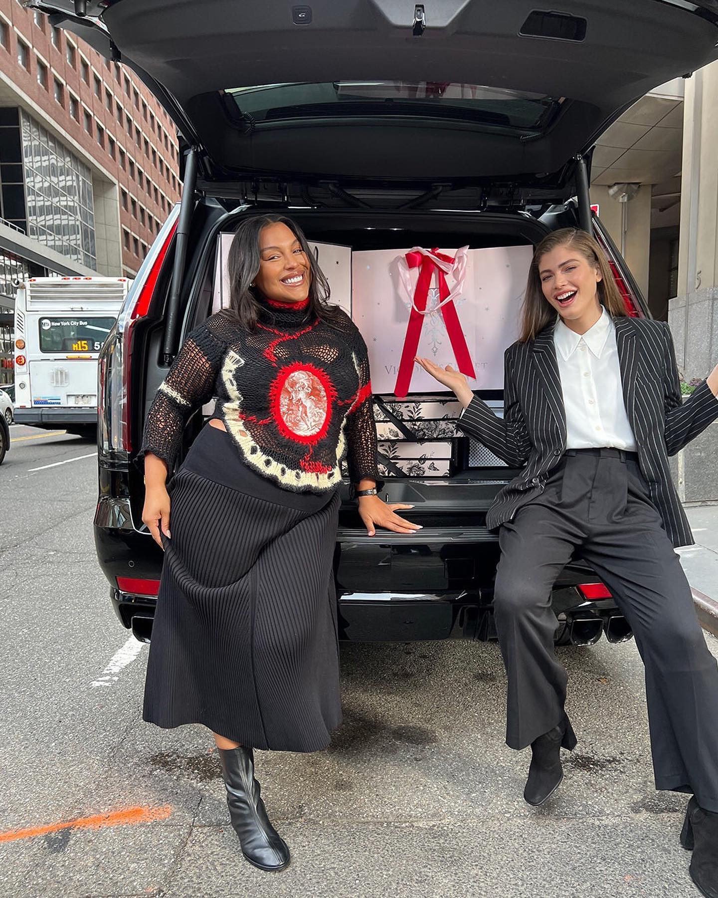 Victoria's Secret：世界的ブランドによるブラ、ショーツ 