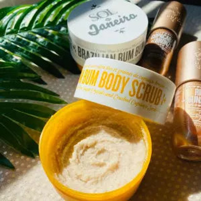 The Best Body Wash and Body Scrub for Smoother, Clearer-Looking Skin – Sol  de Janeiro