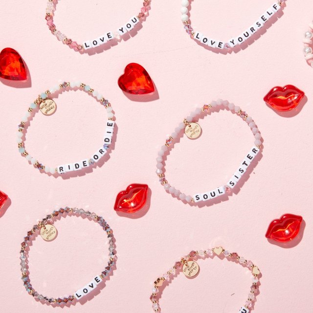 TOMORROW (2/7) is the last day to purchase non-custom bracelets and receive by Valentine's Day! 

Shop for all of your Galentines, Valentines and everyone in between at the link in our bio 💗