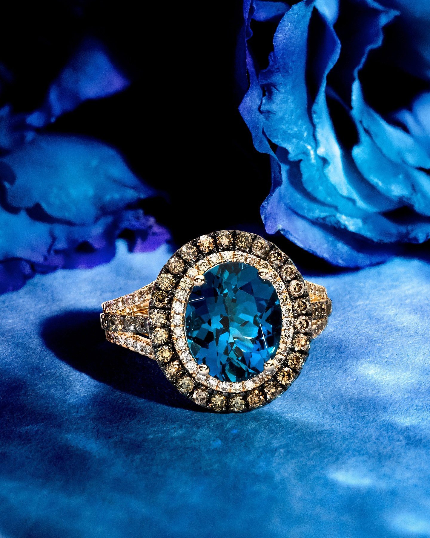 引出物 ル ヴァン レディース リング アクセサリー Deep Sea Blue Topaz ct. Diamond 1-1 20  Statement Ring in 14k Rose Gold