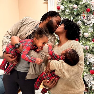 Merry Christmas to all!!🎄❤️
Love,
The Feasters 
#Christmas2022 #FeastOnLove #2under2 #TheFeasters #MerryChristmas