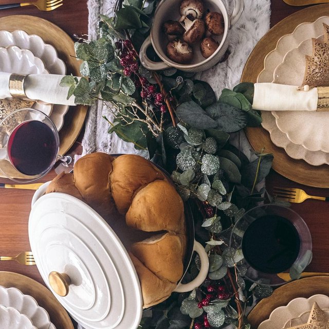 Scallop Rim Speckled Dinner Plate World Market - Main Image