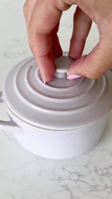 Play Le Creuset ® Camomille 0.25-L Round Mini Cocotte - video 0 of 0