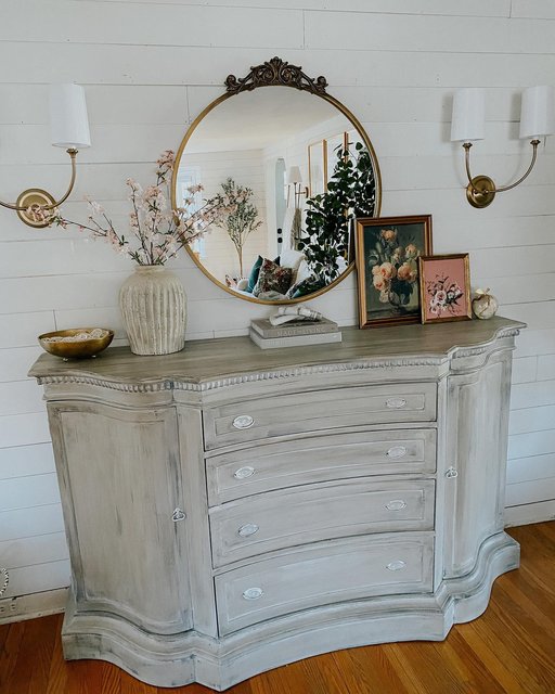 Tulca Round Mirror