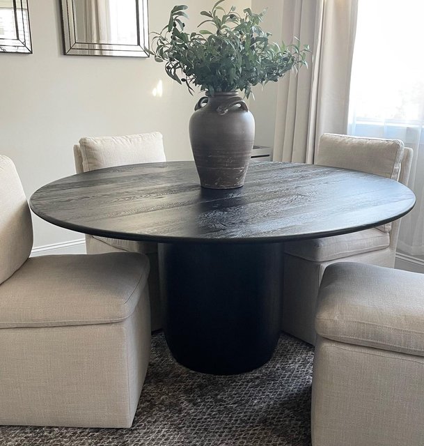 Maroko Round Dining Table