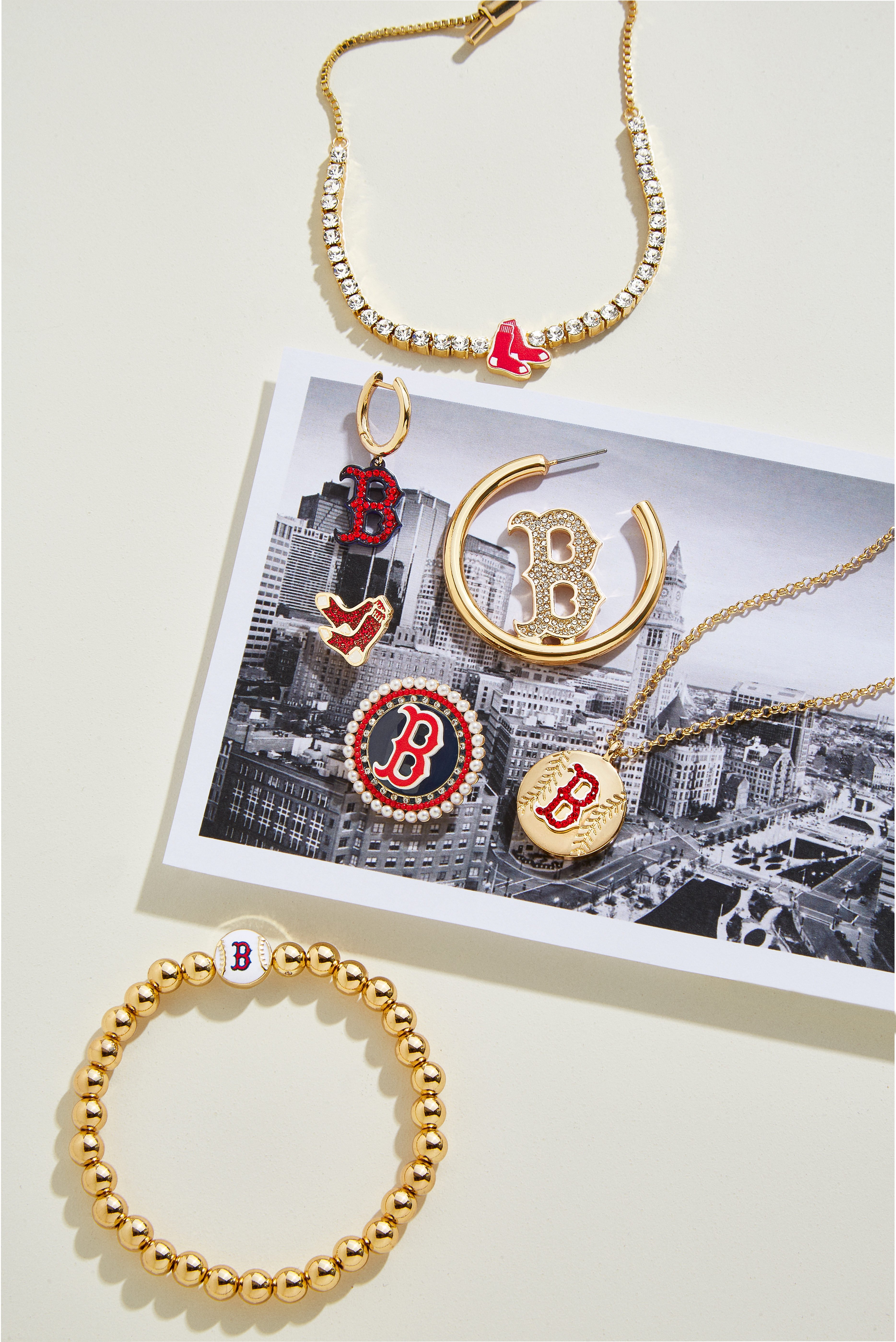 【レッドソックス公式】☆バウブルバー☆MLB Gold Hoops ピアス レッドソックス公式】☆バウブルバー☆MLB Gold Hoops ピアス