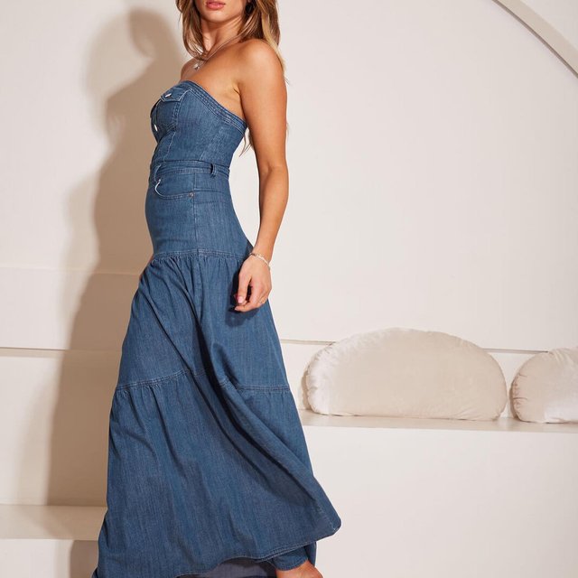 Move aside miniskirts! It’s all about the denim maxi 🙌 

🛍️ Tap to Shop! & check out our curated denim collection.