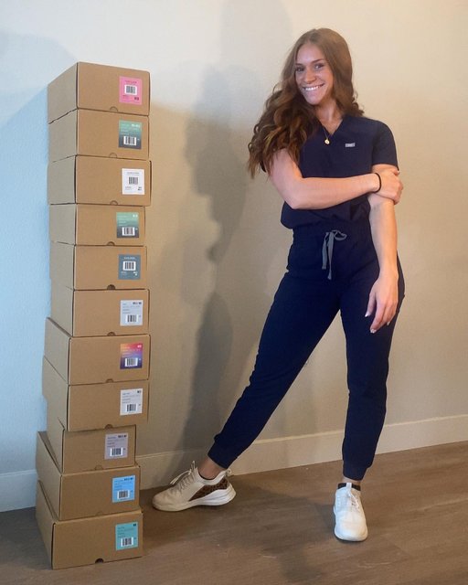 goclove gave me the special opportunity to giveaway 10 pairs of Clove shoes and 30 pairs of compression socks to my unit! So thankful I get to share these happy blessings with everyone and shout about my favorite brand 😇 

#goclove #nurse #nursing #nursing101 #nurseshoes #travelnurse #travelnurselife #nursingtiktok