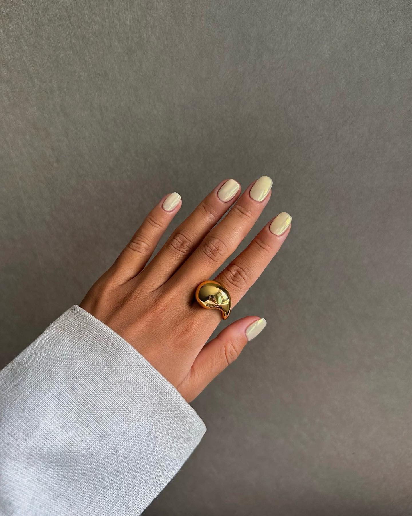 Petal Ring in 18k Gold Vermeil on Sterling Silver and Moonstone | Jewellery  by Monica Vinader