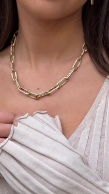 What can I say, I’m a girl who loves diamonds (is there one that doesn’t?). Wearing tacoriofficial Crescent Eclipse Collection 👸 💎 🤍

#LoveTACORI#TACORI #sponsored