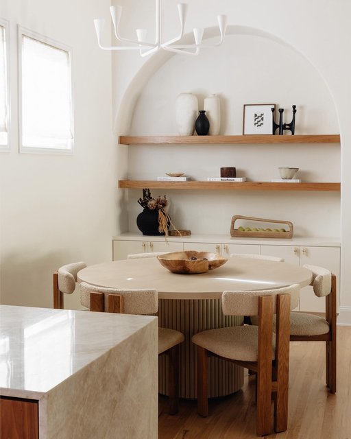 Rutherford Round Dining Table