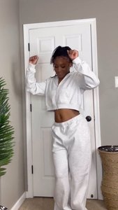 Charlotte russe cropped on sale hoodie