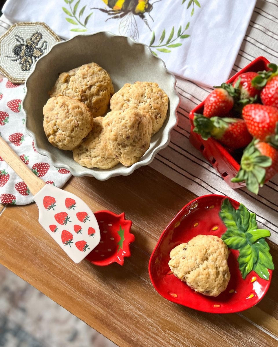 Yuki & Love Japanese Style Strawberry Mochi Box - World Market