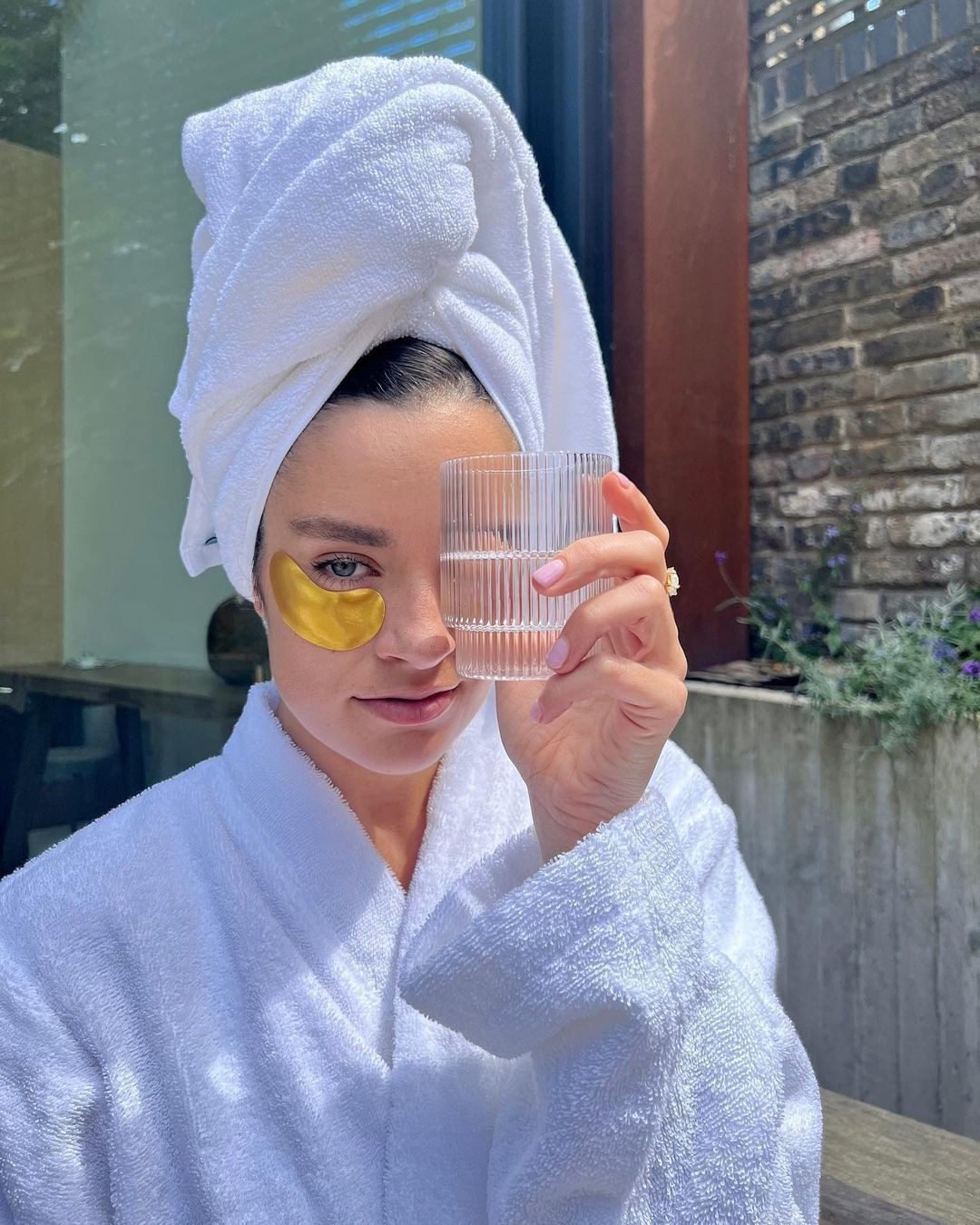 Hydra Lift Golden Facial Mask | Luxury Gold Face Treatment | MZ SKIN