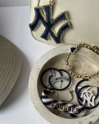 MLB Enamel Hoops - New York Yankees