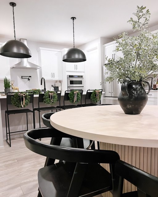 Rutherford Round Dining Table