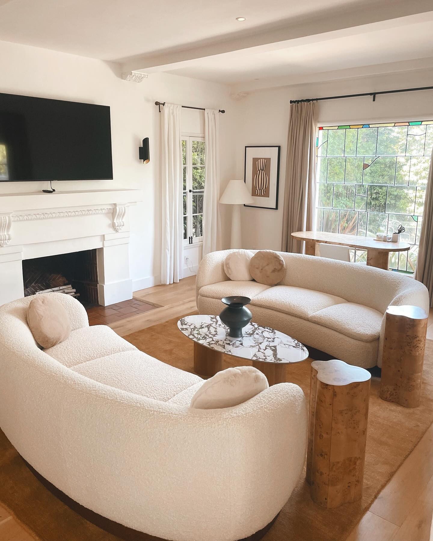 Harlee Round Ivory White Faux Fur Throw Pillow 20