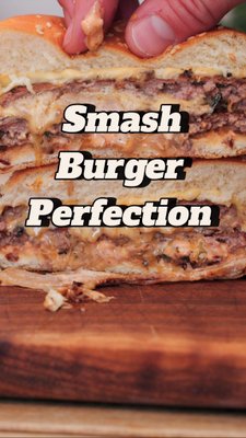 These are my 6 steps to smash burger perfection. 
Summer is almost here and I partnered with knorr to help you impress your friends at the next BBQ #KnorrPartner. My custom spice blend with the Knorr Beef bouillon takes the beef flavor of this Oklahoma smash burger to another level

As always recipe is 👇🏻 in the comments

#knorrTasteCombos #chef #cheflife #smashburger #burger #instagood #instayum 

American Cheese?
