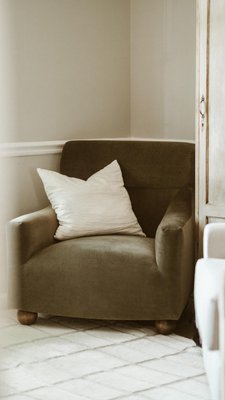 Vale Armchair