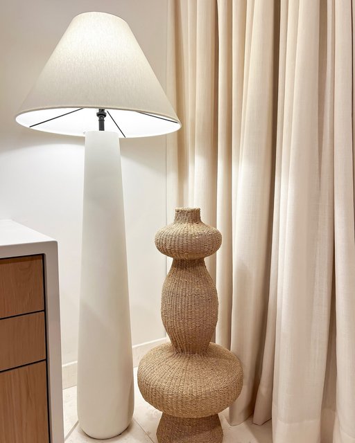 Lilia Decorative Floor Vase, Natural Medium