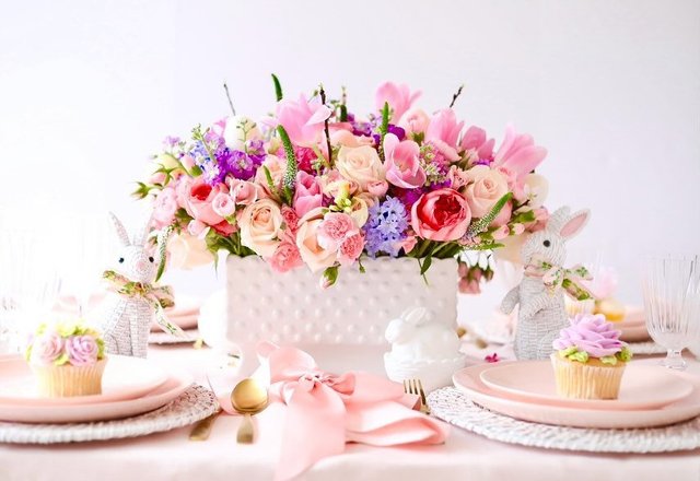 GZBrick Flowers Bouquet Building Sets Rose Tulips With Vase For Adults Girls Compatible With