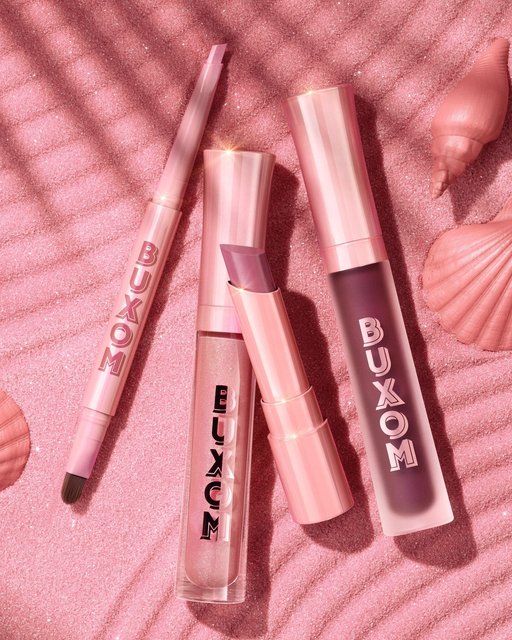 Dolly's Glam Getaway Full-On™ Plumping Lip Polish