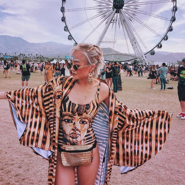 It's officially ✨festival szn✨ so we're throwing it back to the time @supernovangirl matched with the dancers we dressed for queen @beyonce 🕺

Will you be repping your BM at Coachella this weekend? Prefer a shopping-fest instead? Check out our Festival Edit - link in bio 🖤

#blackmilk #blackmilkclothing #coachella #throwback