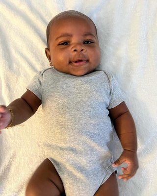 Dream big and shine bright , in a world that will try to dim your light🌟🤍

 .

.

.
 
.
 
.
#mixedbaby #explorepage #son #boymom #blackbabies #cutekids #baby #model#igkids #babiesofinstagram #viral #babyboy #curlyhair #love  #cutebaby #instadaily #positivevibes #positivity #adorable #