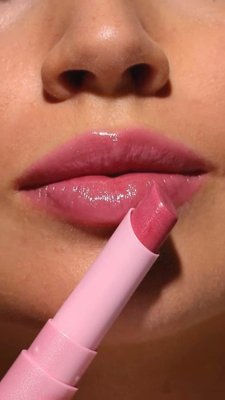 Full-On™ Plumping Lip Glow Balm