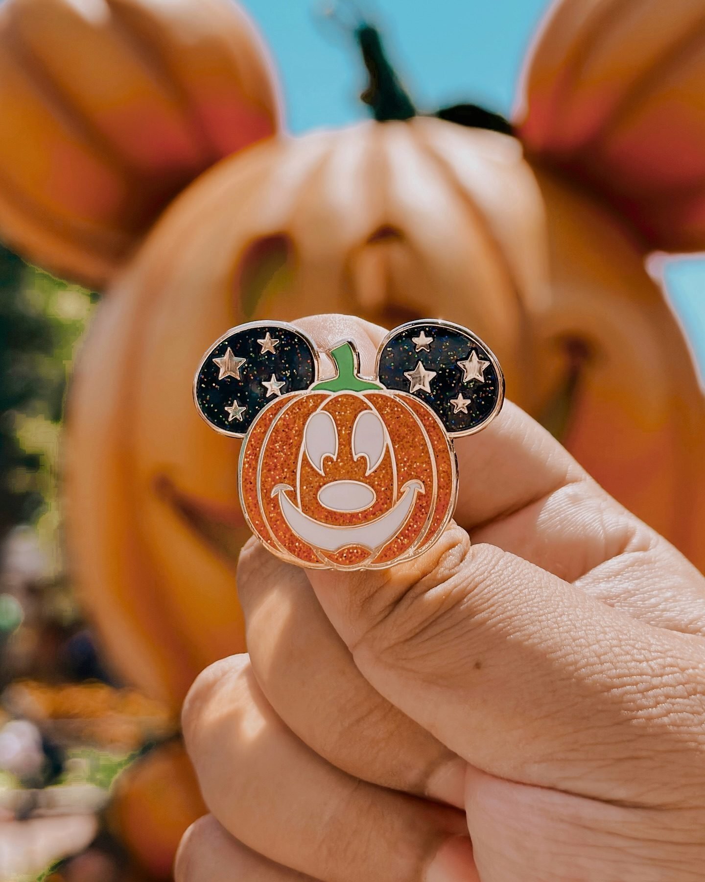 Mickey Mouse Disney Pumpkin Pin - Disney Pumpkin Pin