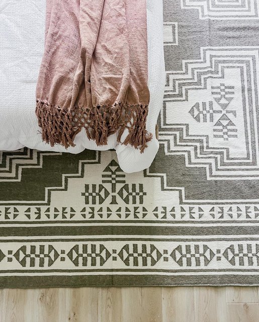 Vihan Handwoven Area Rug
