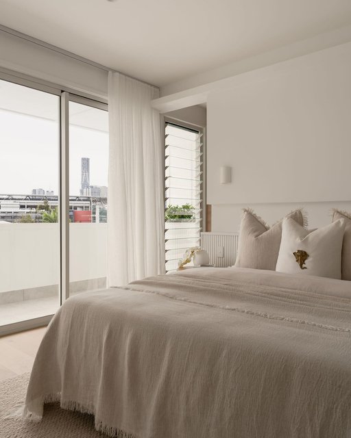 BARDWELL Sheer S-Fold Curtain