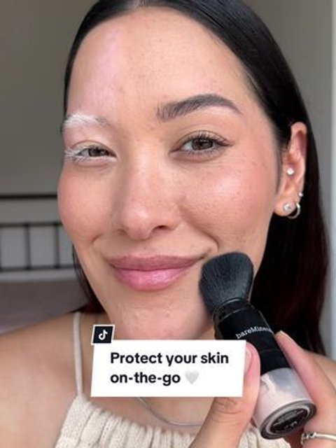 Translucent Mineral Powder SPF 25 PA++ | Sunscreen Powder Brush
