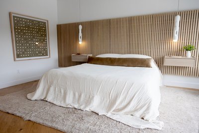 Batten White Oak King Plinth-Base Bed - image 7 of 9